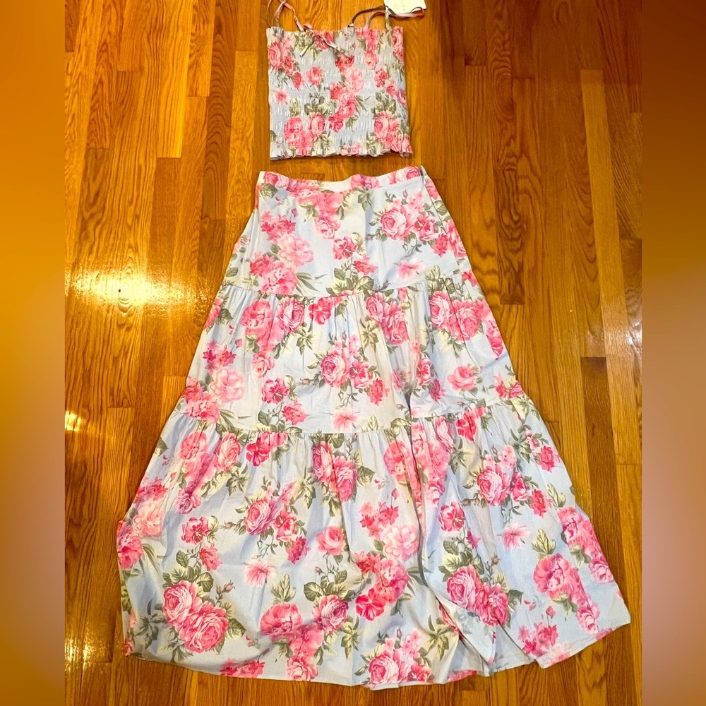 NWT floral skirt set by wayf